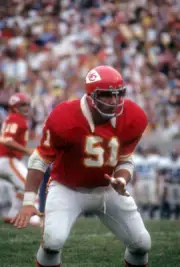 Jim Lynch Of The Kansas City Chiefs In Action 1972 NFL OLD PHOTO 3