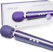 LE WAND PETITE RECHARGEABLE VIBRATING MASSAGER VIOLET
