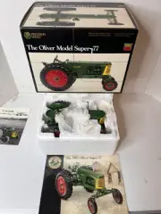 1997 New In Box ERTL Precision Series 1/16 The Oliver Model Super 77 Tractor