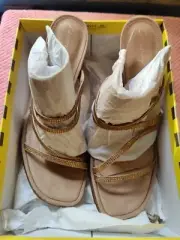 Circus NY by Sam Edelman Hanson Platform Sandal Camel size 11 New In Box