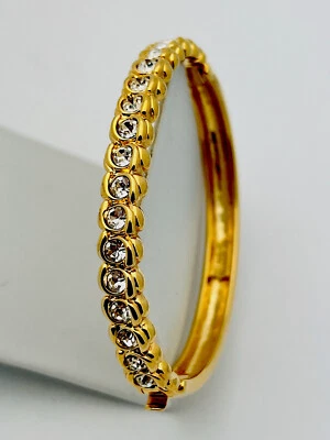 Nolan Miller Vintage 1980-90s Gold Tone 18 Crystal Hinged Bangle Bracelet 7 1/4”