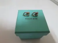 在飛比找Yahoo!奇摩拍賣優惠-Tiffany & Co 蒂芬妮 925純銀耳針款式愛心形耳