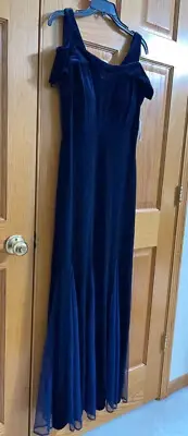 Women’s Formal Dress Size 8 Navy Blue R&M Richards Velvet Cold Shoulder Evening