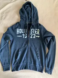 在飛比找Yahoo!奇摩拍賣優惠-Hollister HCO 男生深藍色純棉刷毛連帽外套 絨布