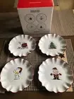 NEW-Williams Sonoma Peanuts 7.5" Christmas Salad Plates-Snoopy Woodstock Charlie