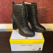Seven Dials Women's Hugo Laced Up Boots size 10