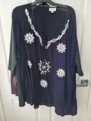 Autograph embroidered Romantic Tunic sz 26 Autograph black white Embroidered