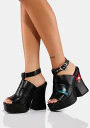 [Lamoda] Love Her Platform Heels