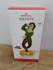 Hallmark 2015 The Wizard of Oz Scarecrow Sound Ornament /If I Only Had A Brain