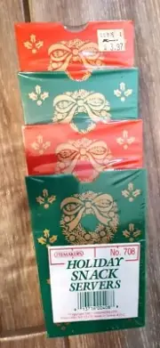 4 NOS Vintage Kmart Christmas Holiday Snack Servers, Green, Red, Wreath, New