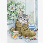 Purrfect Paws Cross Stitch Kit - Adorable Kitten Design for Craft Lovers