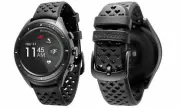 NEW New Balance RunIQ Smart Watch BLACK Heart Rate Monitor GPS Bluetooth Run-IQ