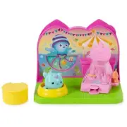 Gabby’s Dollhouse with Toy Figure, Surprise Toys Kitty Narwhal’s Carnival Room