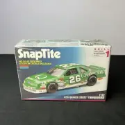Monogram #26 Quaker State Ford Thunderbird 1:32 Model Kit NEW
