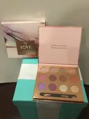 Avon Fmg Love Summer Eyeshadow Palette