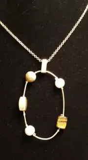 Universal Thread Oval Wire Semi-Precious Bead Pendant Necklace #114