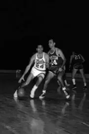 Al Bianchi Of The Syracuse Nationals Dribbles 1960S Old Basketball Photo 6