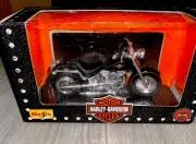 Harley-Davidson Maisto 1997 FLSTF Fat Boy 1:18 Motorcycle Collector Edition NIB