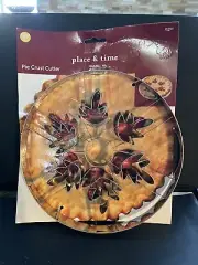New Wilton Autumn Fall Maple Leaf Metal Pie Crust Cutter