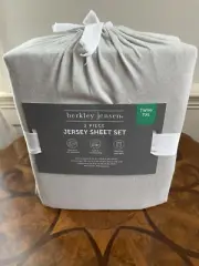 Berkley Jensen 3 Piece Jersey Sheet Set Twin/TXL NIP