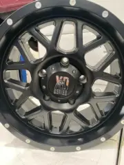 18" KMC XD820 Grenade in Satin Black Suit For Toyota LandCruiser PCD 5x150