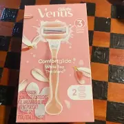 Gillette Venus ComfortGlide White Tea 3 Blade Razor with 1 razor 2 cartridges