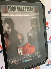 Mike Tyson Signed Authentic Everlast Red Glove with COA and Database Hologram Au