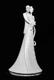 NIB GINA FREEHILL "EMBRACE" BRIDE & GROOM WEDDING CAKE TOPPER STATUE 9" HIGH