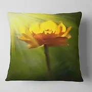 Designart Large Yellow Spotlight' Flower Throw Cushion Pillow Cover for Living Room, Sofa 26" x 26"