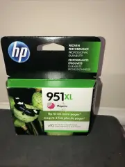 HP magenta 951 XL ink cartridge April 2019￼