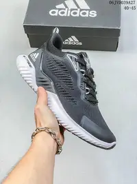 在飛比找Yahoo!奇摩拍賣優惠-阿迪達斯Adidas AlphaBounce Instinc