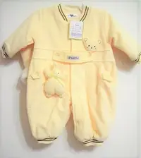 在飛比找Yahoo!奇摩拍賣優惠-【全新】黃色貓咪長袖短毛連身裝 鋪棉厚兔裝 包屁衣~台灣製(