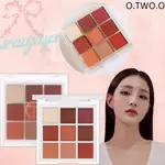 EYESHADOW O.TWO.O PALETTE 9 WARNA GLITTER MATTE EYESHADOW 代購