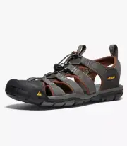KEEN Men's Clearwater CNX Sandals. Size 8