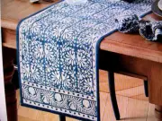 WILLIAMS SONOMA ISLA TONAL BLUE TABLE RUNNER 100% COTTON 16 X 108 NEW WITH TAGS