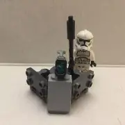 Official Lego Star Wars Clone Trooper Minifigure and Defensive Post with Shootin