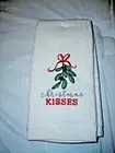 NWT 2 Fingertip Towels Christmas Kisses Mistletoe Embroidered White Red & Green
