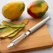 RADA CUTLERY R141 DELUXE VEGETABLE VEGGIE PEELER LARGE MADE IN USA