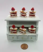 Miniature Strawberry Shortcakes 6 pcs #171 3/4" W 7/8" H TOO CUTE TO PASS UP!