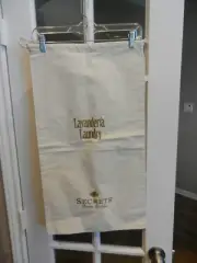 SECRETS RESORTS & SPAS CANVAS LAUNDRY BAG "NEW" DRAW STRING TO CLOSE 15" X 27"