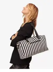 Alice + Olivia Duffel Bag in Positano Stripe, NEW BENIFITS CHARITY