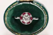 18K Gold New Made Natural Diamond And Caliber Cut Ruby Solitaire Ring