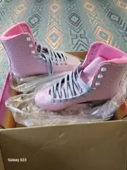 NIB Impala Wavy Check Rollerskates. Woman's Size 9.