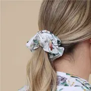 Snuggle Hunny Eucalypt Organic Scrunchie