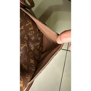 「二手」LV LOUIS VUITTON (LV路易威登)  M56689 經典款 絕版品 經典字紋肩背Totally