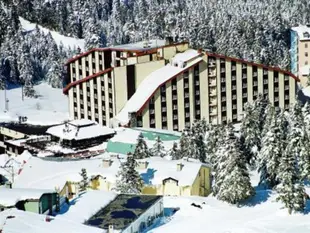 雅思茨滑雪溫泉大酒店