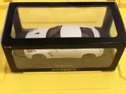 autoart 1/18 nissan gtr r-35 white SpecV