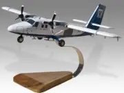 De Havilland DHC-6-300 Twin Otter Desk Wood Airplane New Model Small Scale 1/72