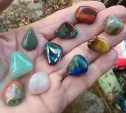 10 x ASSORTED TUMBLE STONES TIGERS EYE JASPER UNAKITE etc15mm - 20mm BAG ID CARD