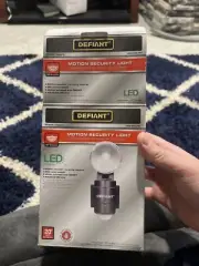 Defiant 180-Degree Motion-Activated LED Outdoor 200 Lumen Security Light - BLACK